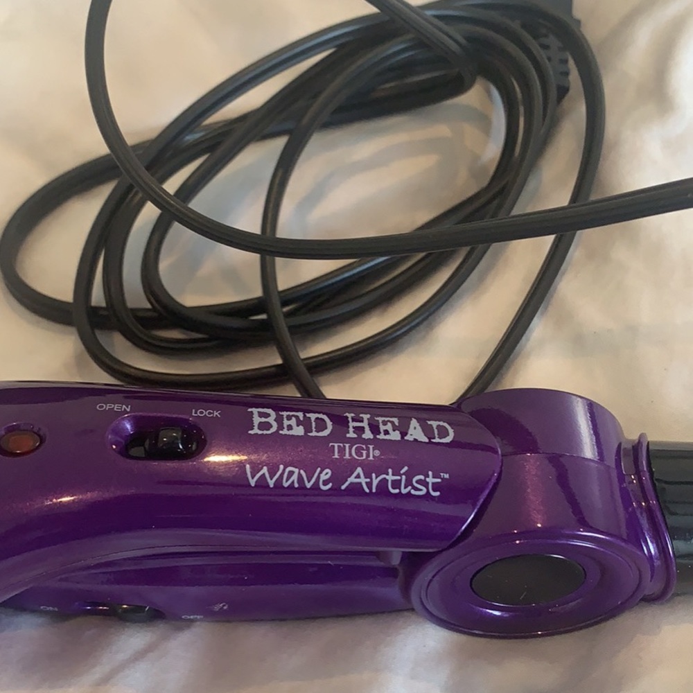 Wave Artist- Bed Head